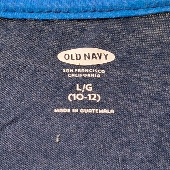 🚗 SALE! 5/$50 OLD NAVY Boys LG (10-12) shark facts shirt - Picture 4 of 7